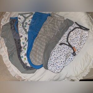 SwaddleMe baby swaddles. Used like new. Size S/M